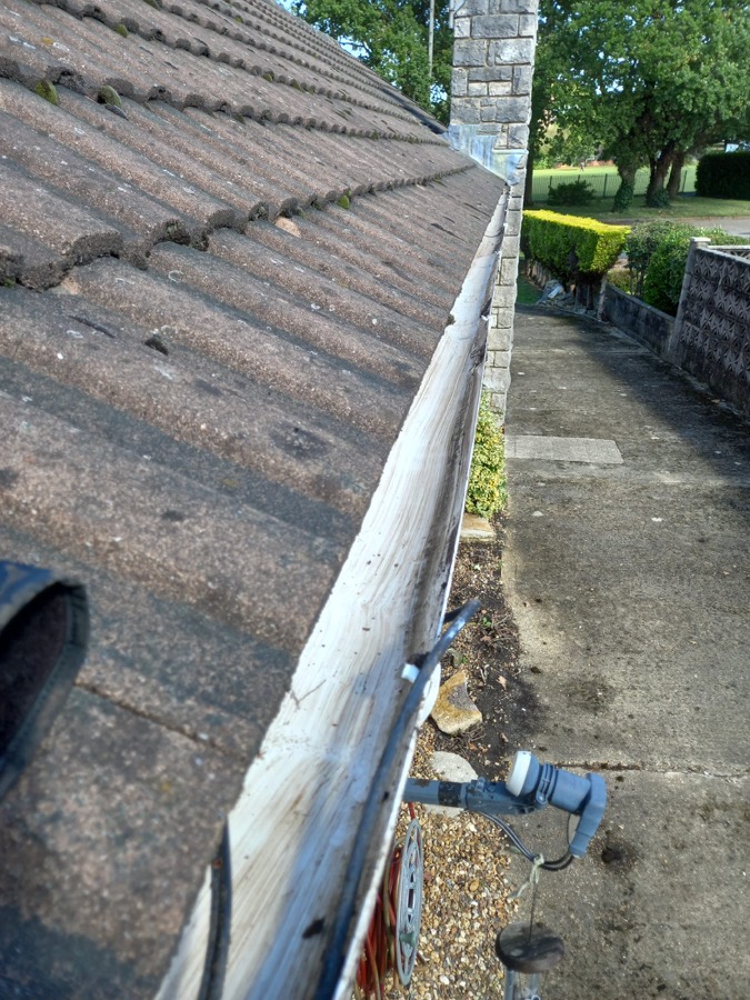 Gutter emptied and clear after cleaning